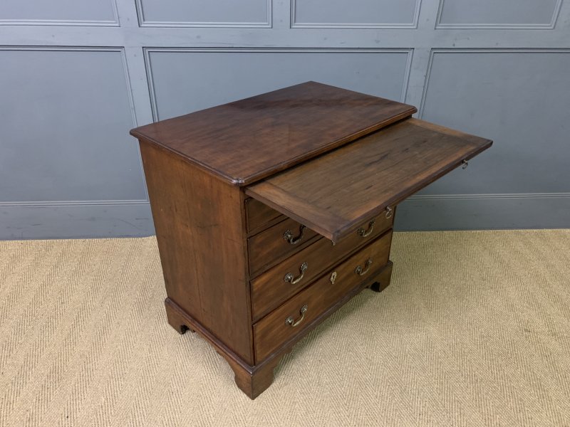 George III Mahogany Bachelors Chest of Drawers