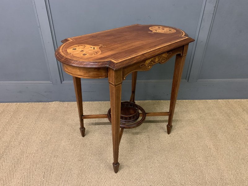 Pretty Inlaid Mahogany Table