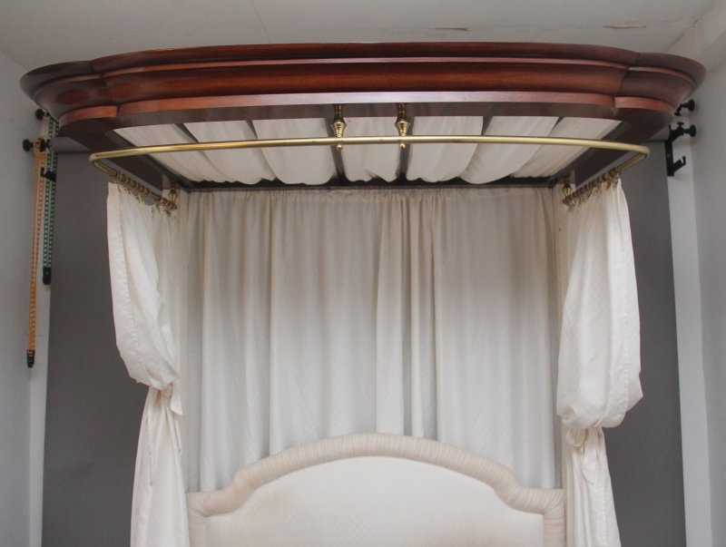 19th Century mahogany half taster bed