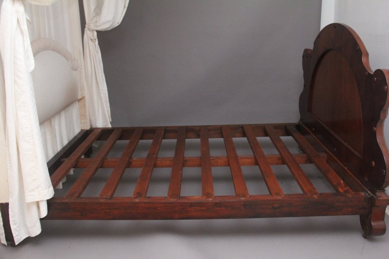 19th Century mahogany half taster bed