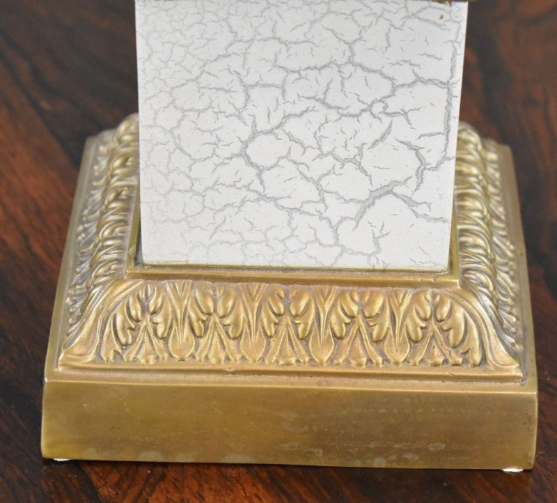 Empire Style Single Lamp With Lamp Shade