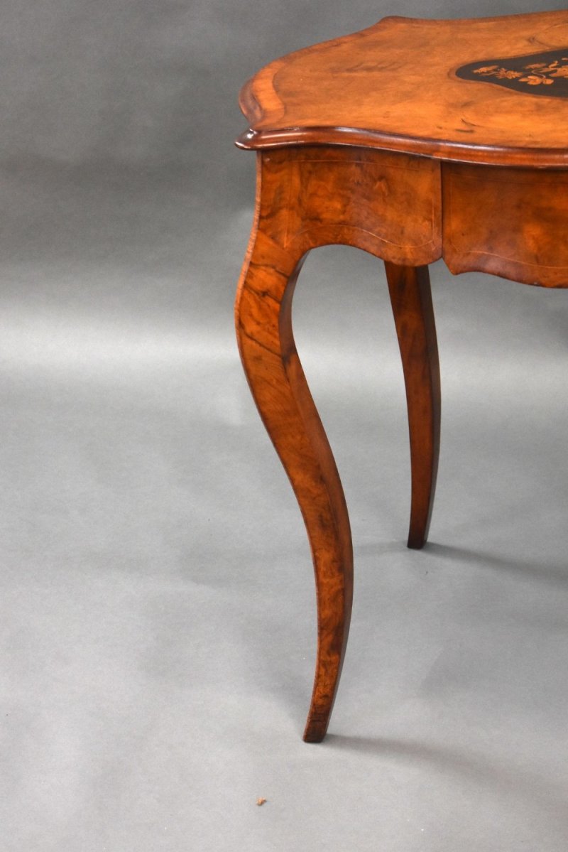 Victorian Walnut Marquetry Centre Table