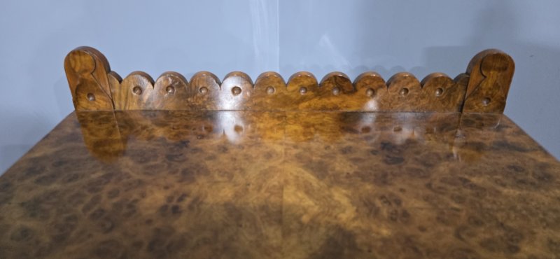 Superb Burr Walnut Console Hall Table