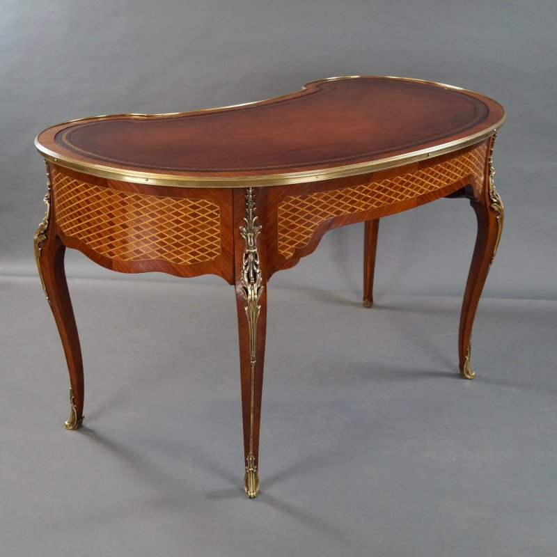 An Attractive French Kidney Shape Desk.