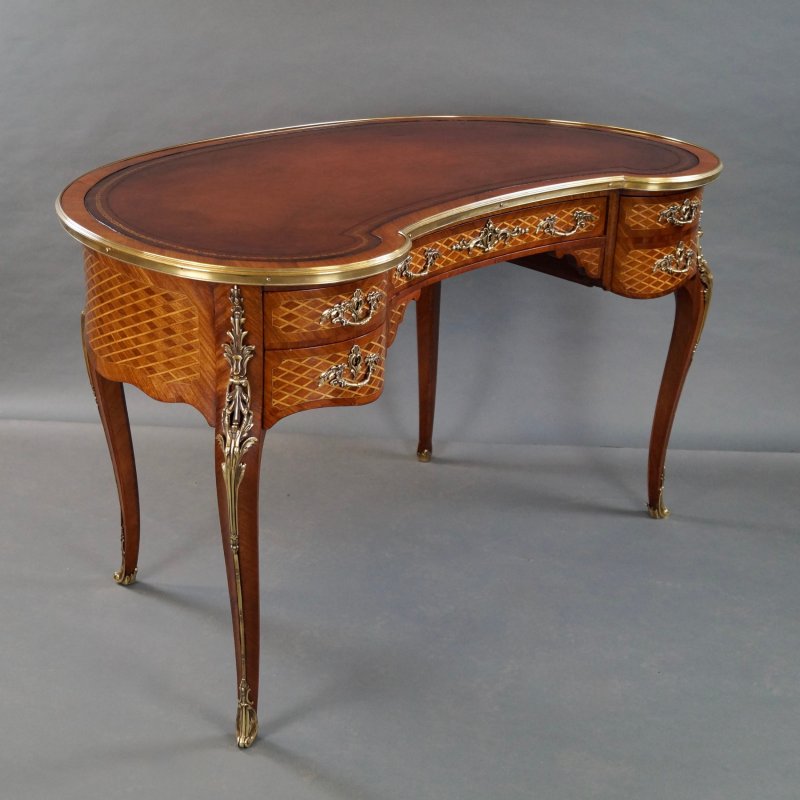 An Attractive French Kidney Shape Desk.