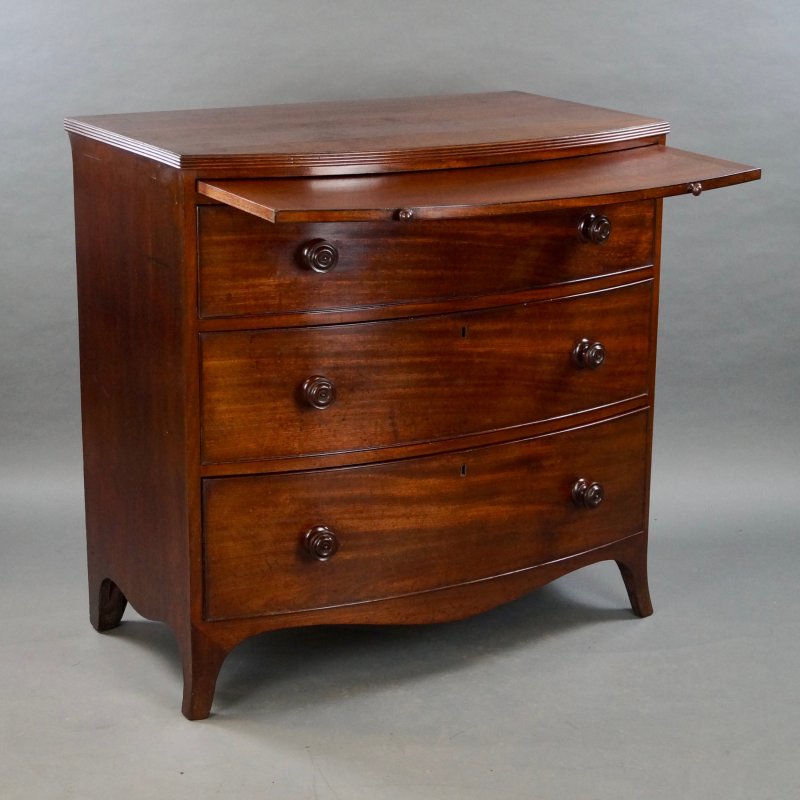A George III Bow-fronted Chest
