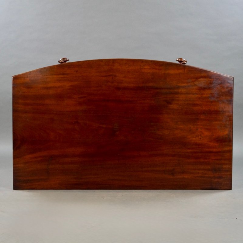 A George III Bow-fronted Chest