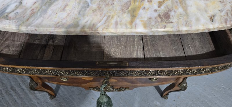 Superb Bombe Inlaid  Walnut Commode Chest of Drawers