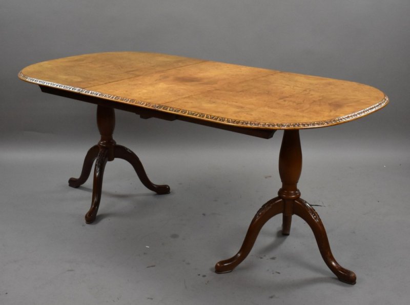 1930s Queen Anne Style Walnut Dining Suite