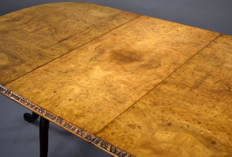 1930s Queen Anne Style Walnut Dining Suite