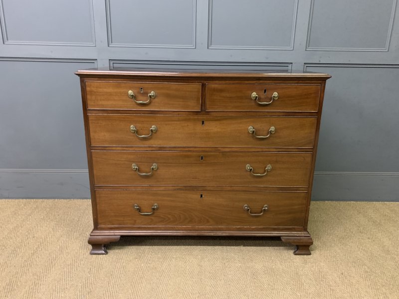 George III Mahogany Chest of Drawers