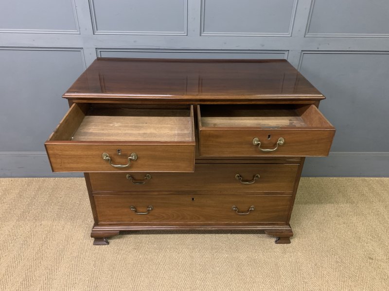 George III Mahogany Chest of Drawers