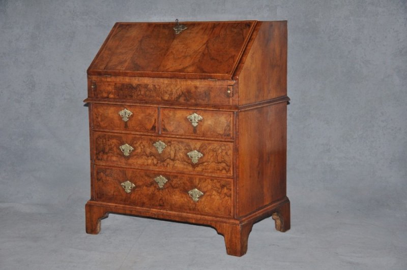 Early 18th Century Walnut Bureau
