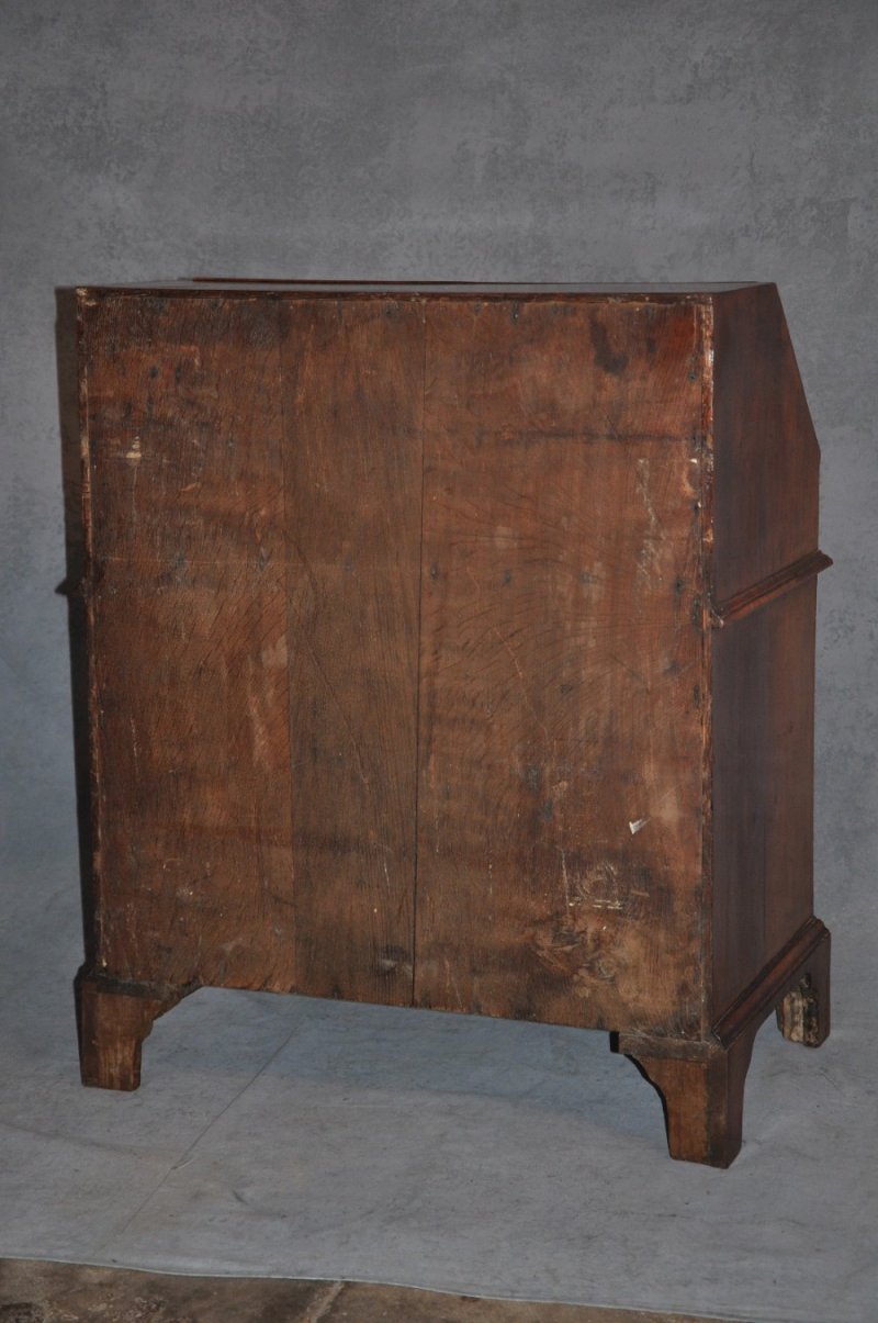 Early 18th Century Walnut Bureau