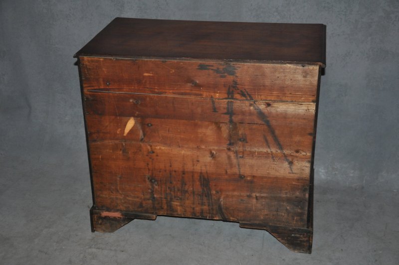 18th Century Mahogany Kneehole Desk
