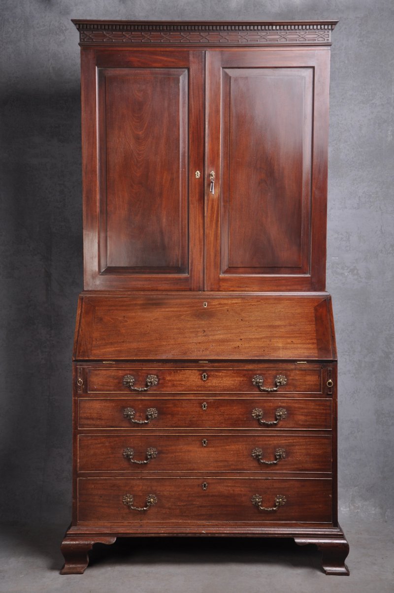 Fine 18th Century Mahogany Bureau Bookcase
