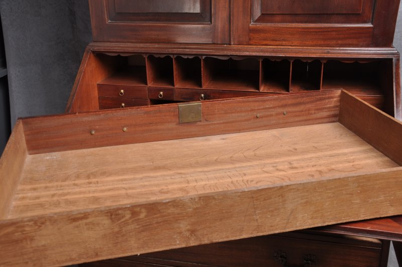 Fine 18th Century Mahogany Bureau Bookcase