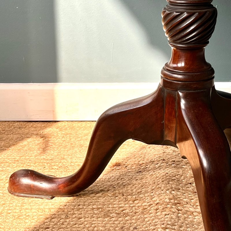Georgian Mahogany Tilt Top Table