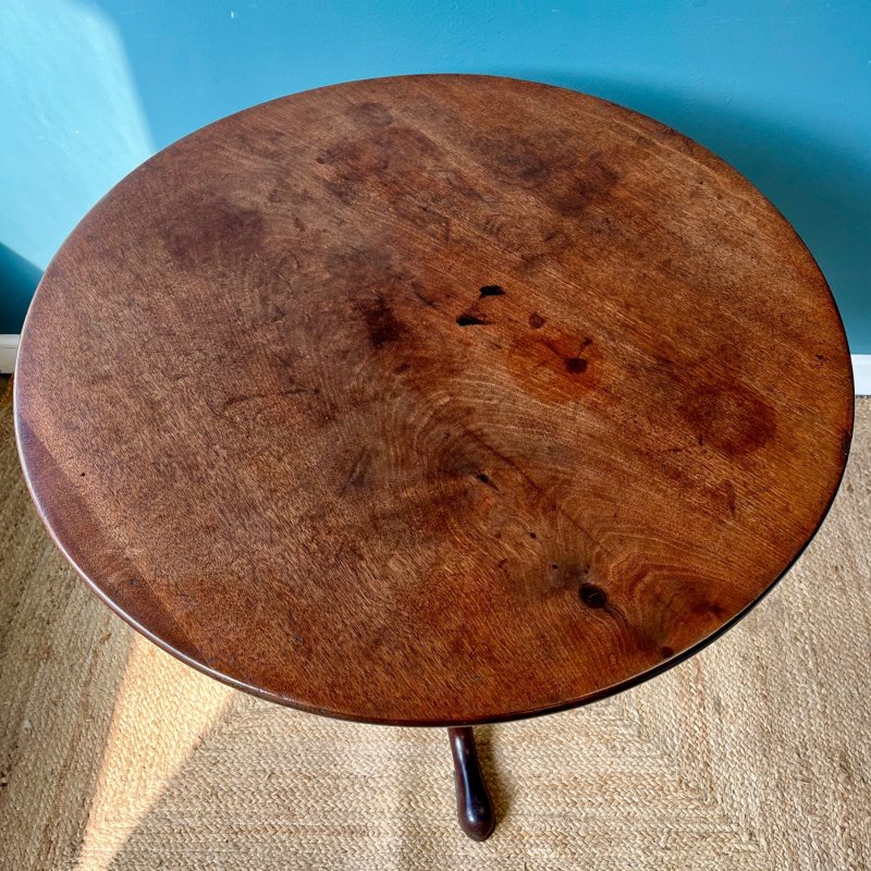 Georgian Mahogany Tilt Top Table