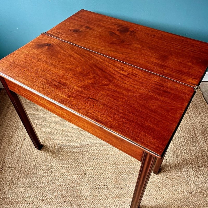 Georgian Mahogany Tea Table