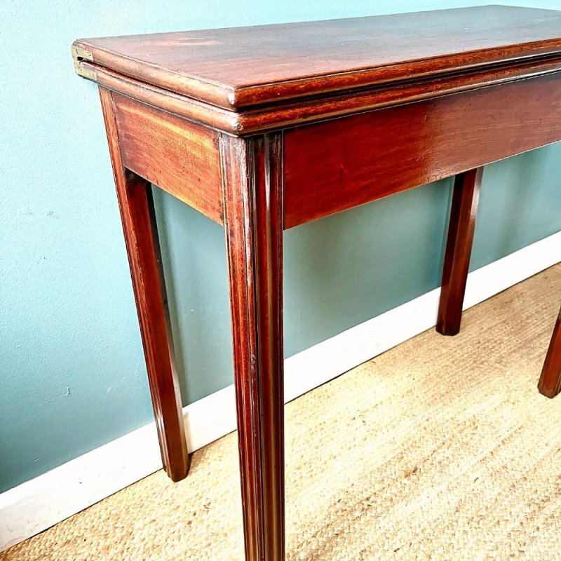 Georgian Mahogany Tea Table