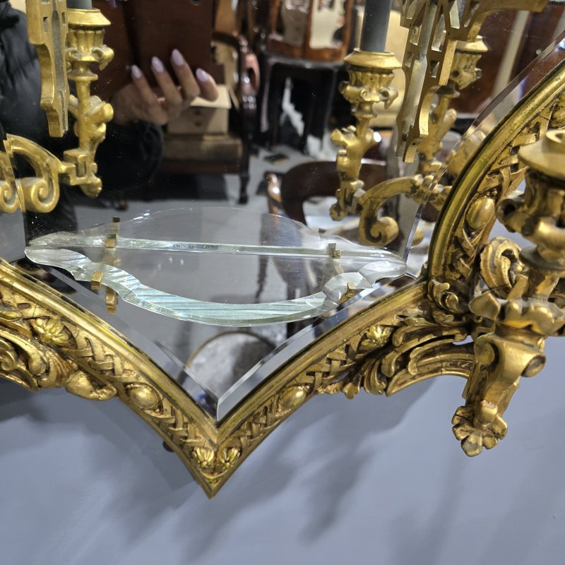 Outstanding Large Pair Large Gilt Girondoles