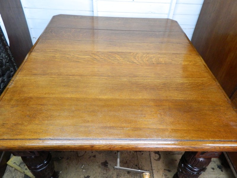 Solid Oak Wind Out Extending Table