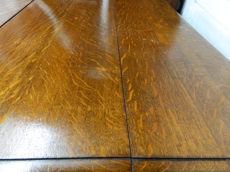 Solid Oak Wind Out Extending Table