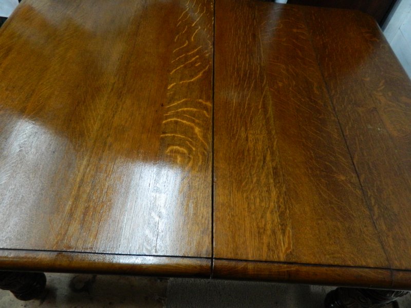 Solid Oak Wind Out Extending Table