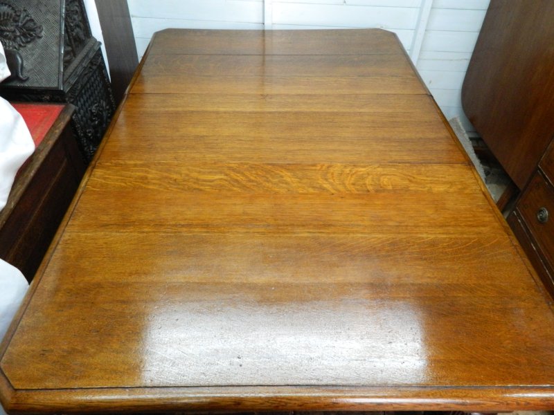 Solid Oak Wind Out Extending Table