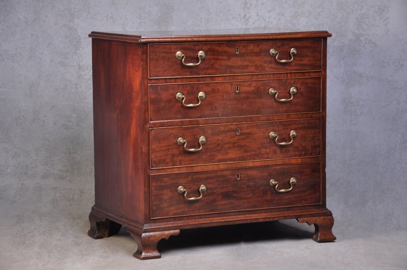 18th Century Mahogany Dressing Chest With Fitted Drawer