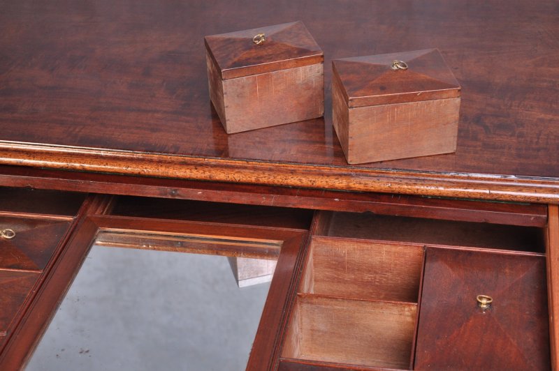 18th Century Mahogany Dressing Chest With Fitted Drawer