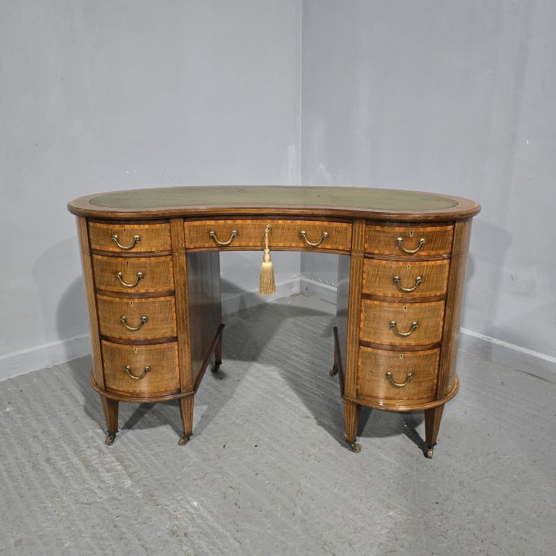 Super Kidney Shaped Mahogany Desk
