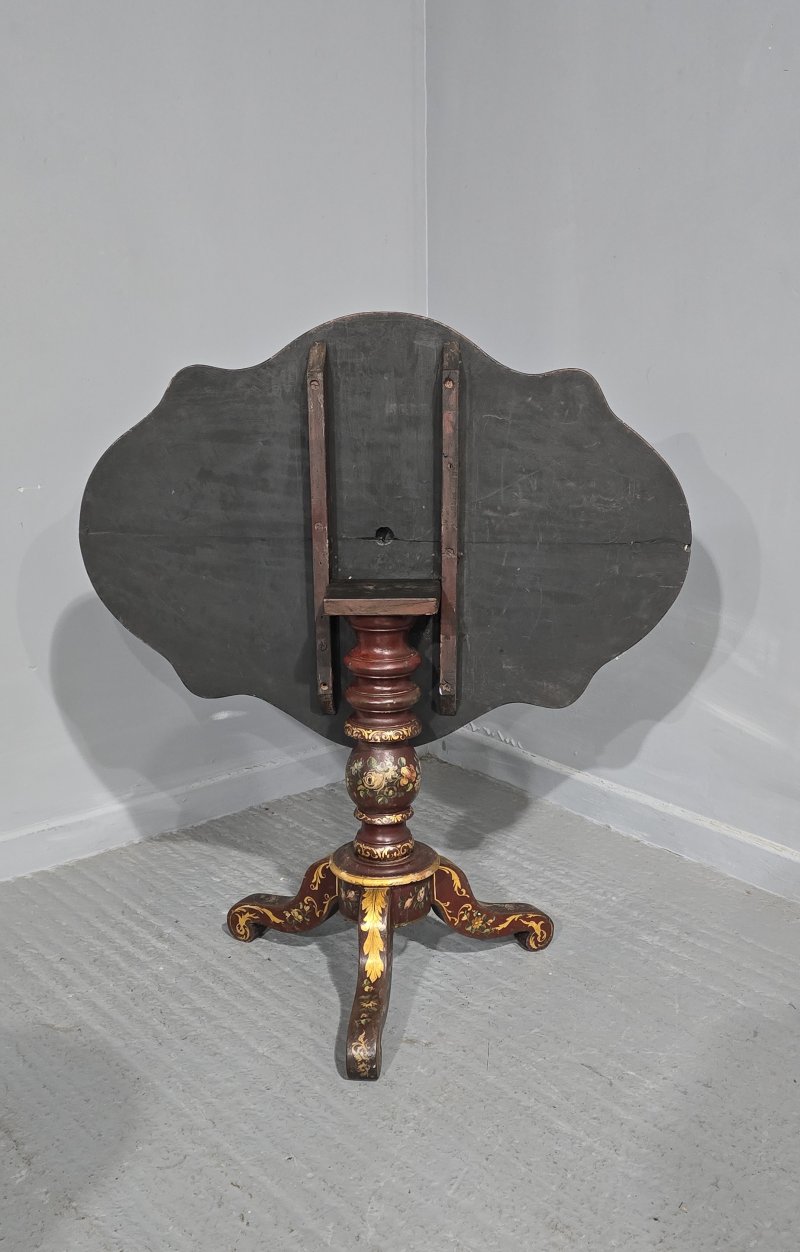 Superb Italian Painted Table