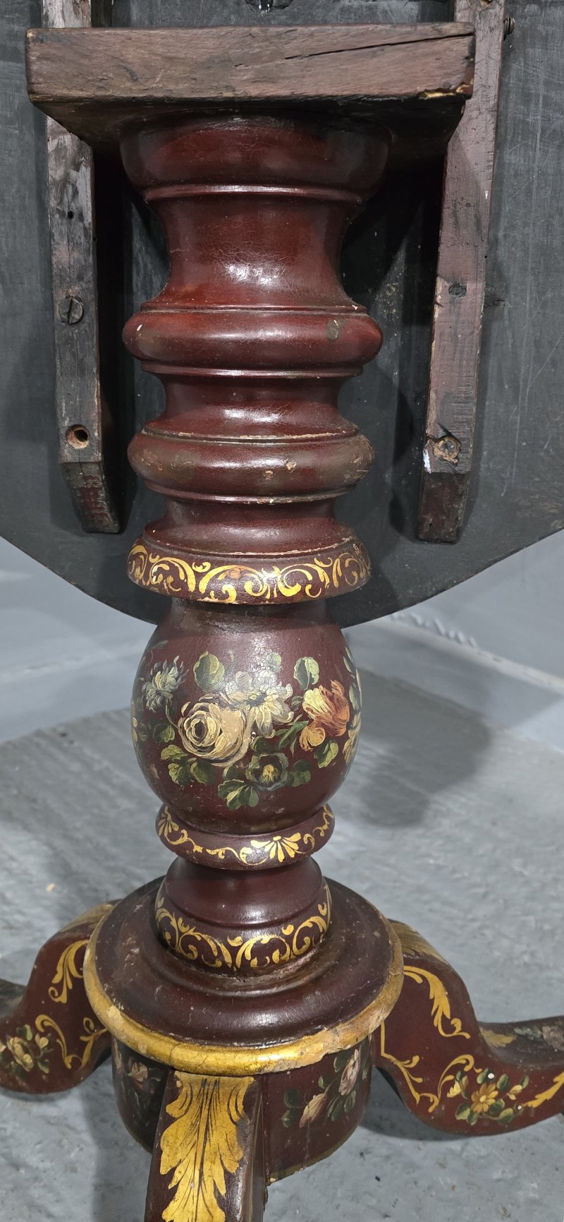 Superb Italian Painted Table