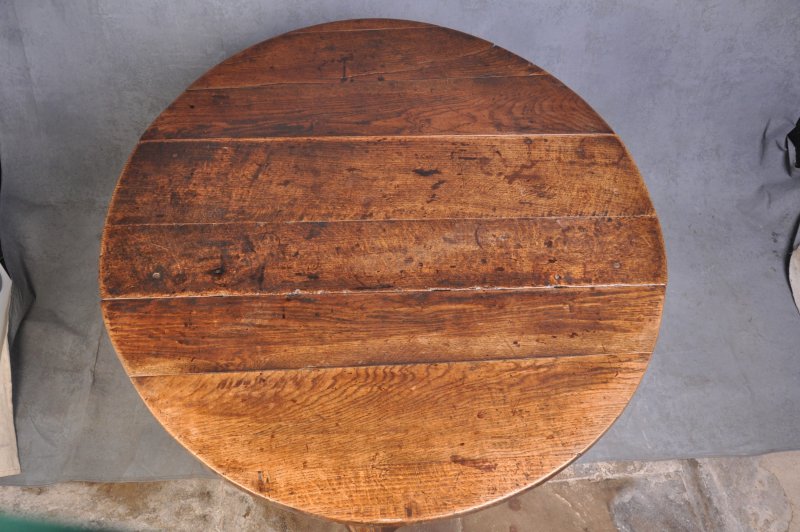 17th Century Oak Gateleg Table