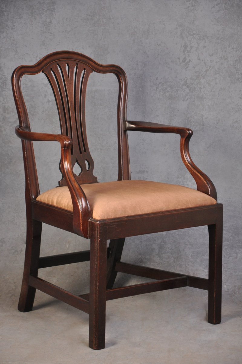 18th Century Mahogany Hepplewhite Chair