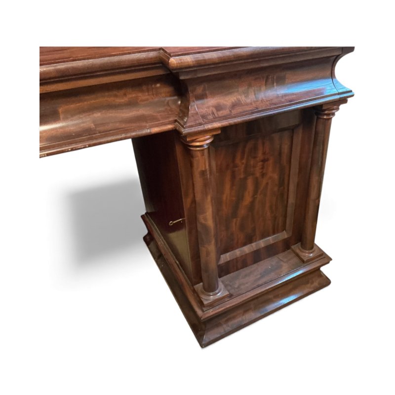 Regency Pedestal Side