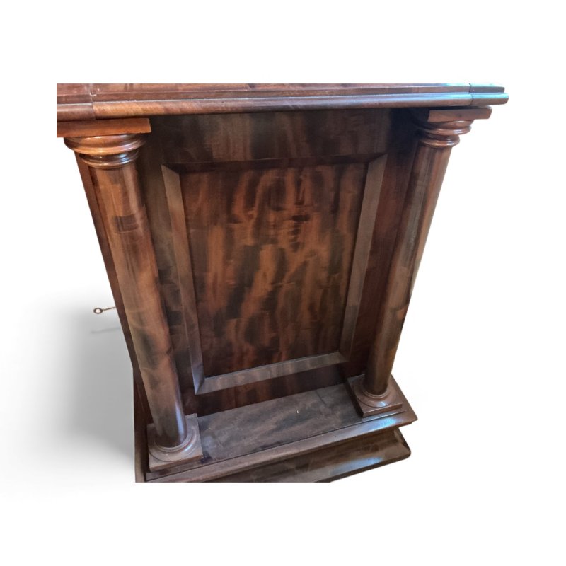 Regency Pedestal Side