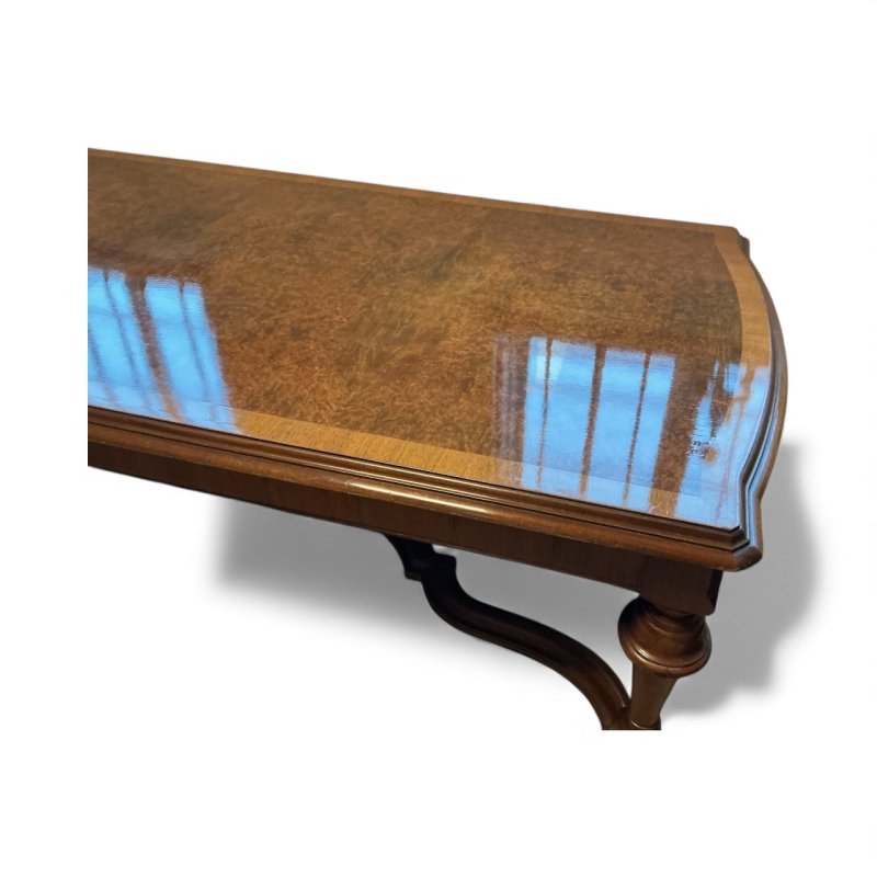 Burr Walnut & Walnut Dining Table & Eight Chairs