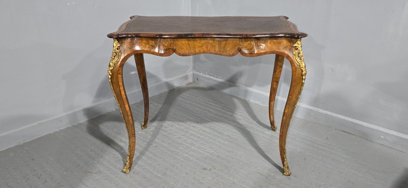 Fine French Burr Walnut Bureau Platt Desk