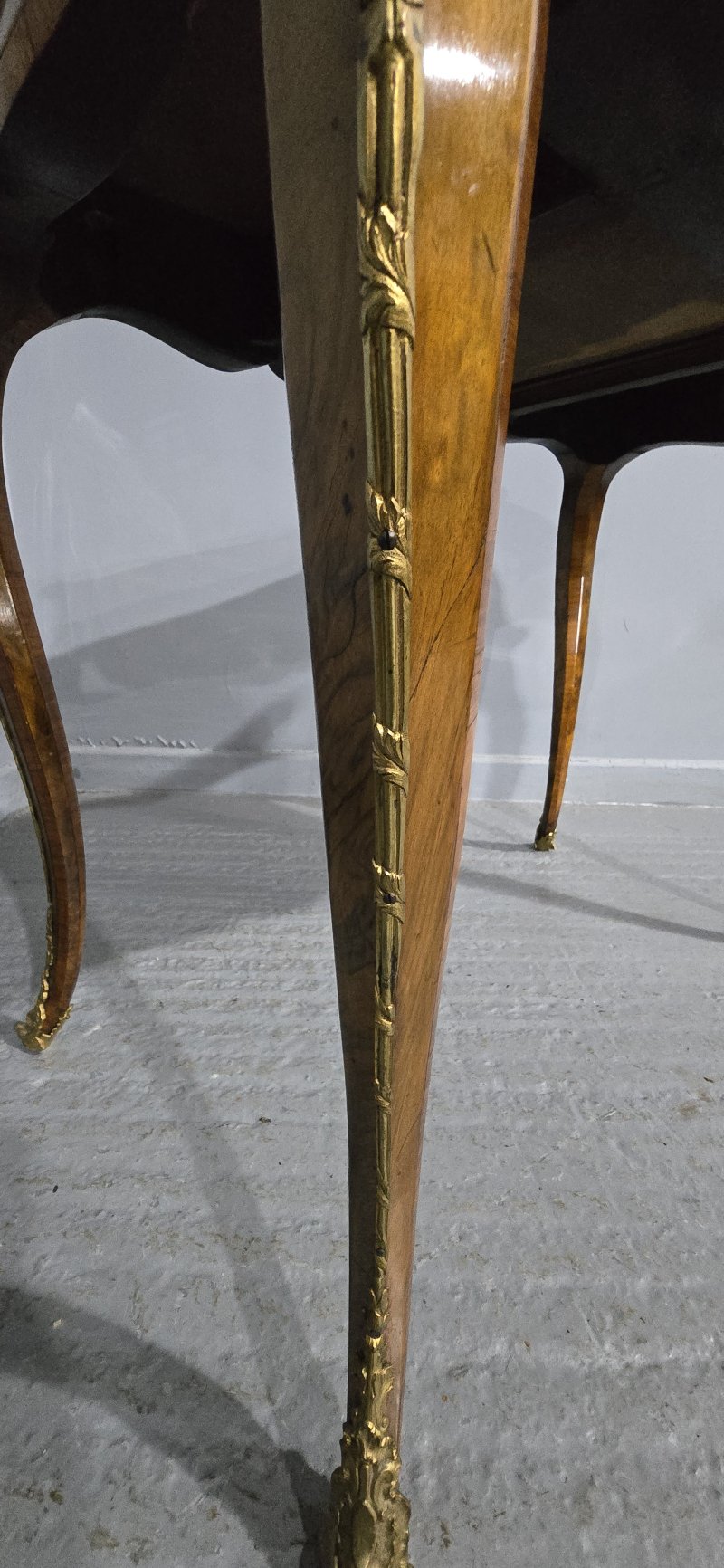 Fine French Burr Walnut Bureau Platt Desk