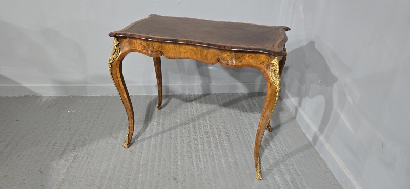 Fine French Burr Walnut Bureau Platt Desk