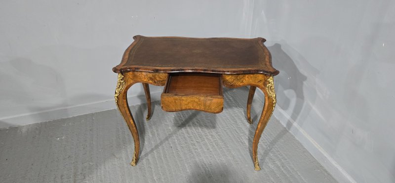 Fine French Burr Walnut Bureau Platt Desk