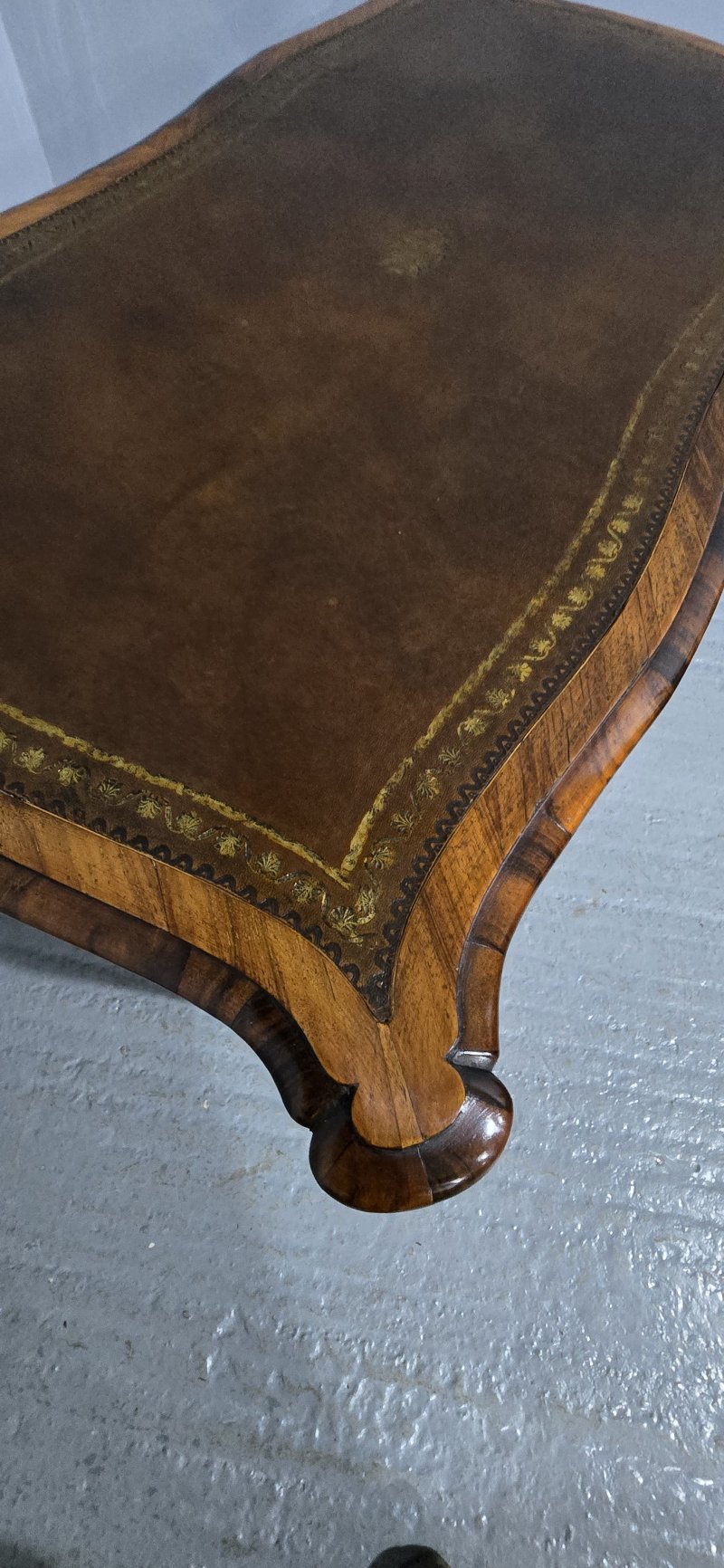 Fine French Burr Walnut Bureau Platt Desk