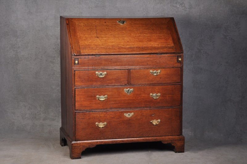 Early 18th Century Oak Bureau