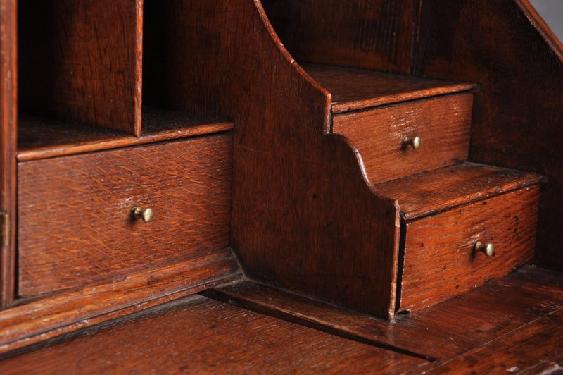 Early 18th Century Oak Bureau