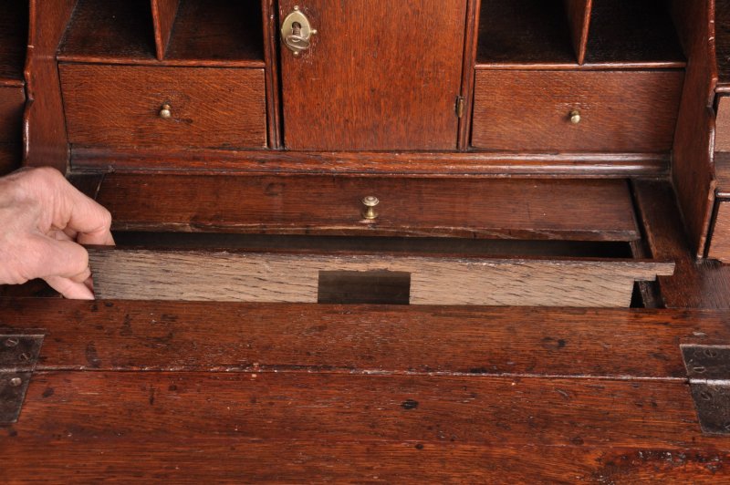 Early 18th Century Oak Bureau