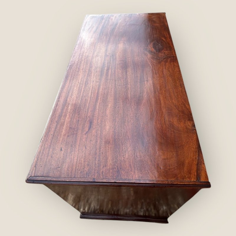 Antique Georgian Mahogany Chest Of 5 Drawers With Brass Handles & Bracket Feet