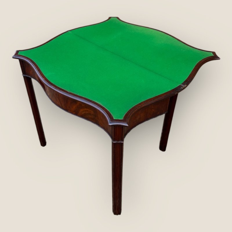 Antique Georgian 1780 Mahogany Serpentine Fronted Card Table With Green Baize